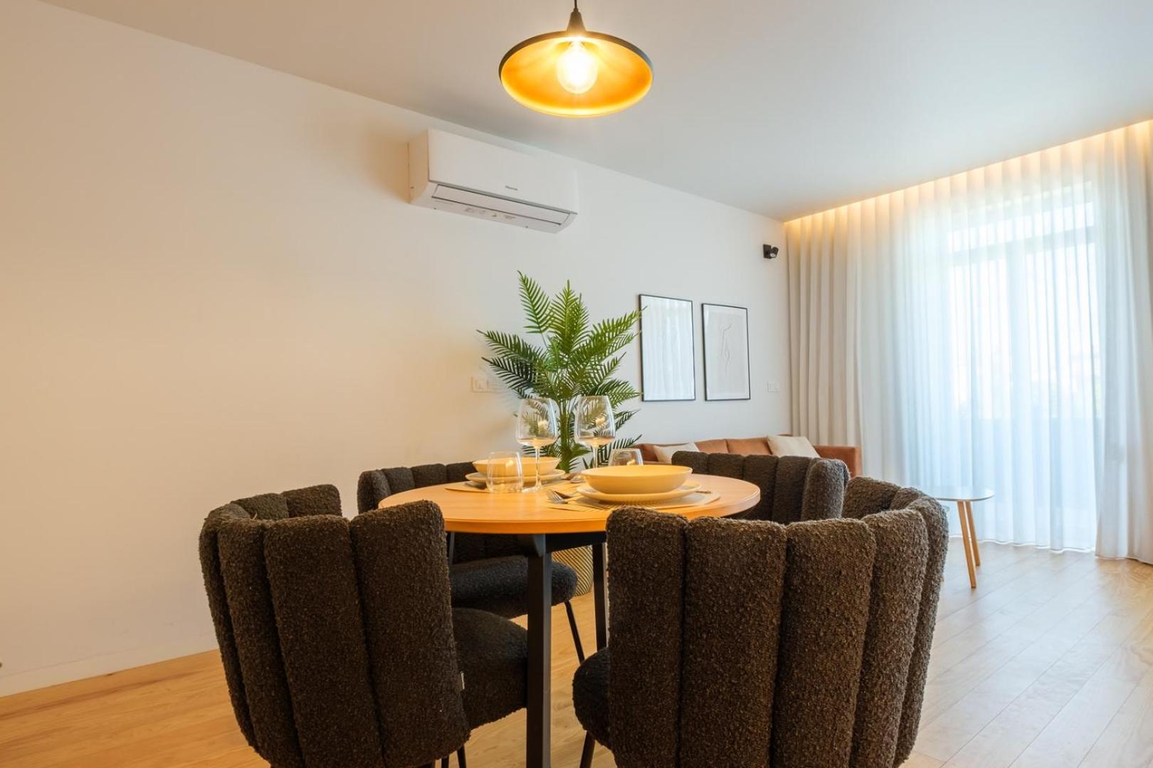 Apartamento Spacious Loft W. Balcony In The Heart Of The *