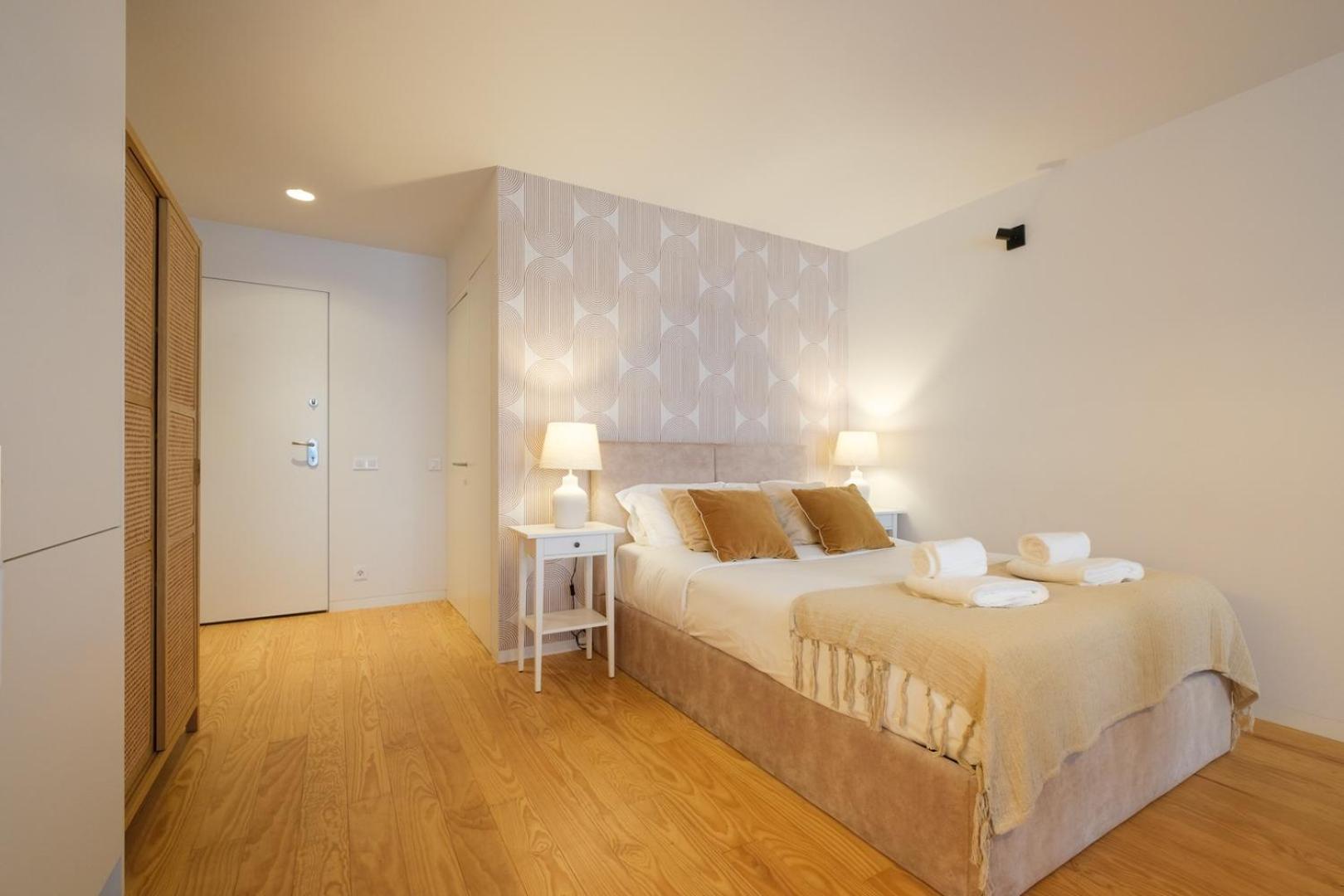 Apartamento Spacious Loft W. Balcony In The Heart Of The *